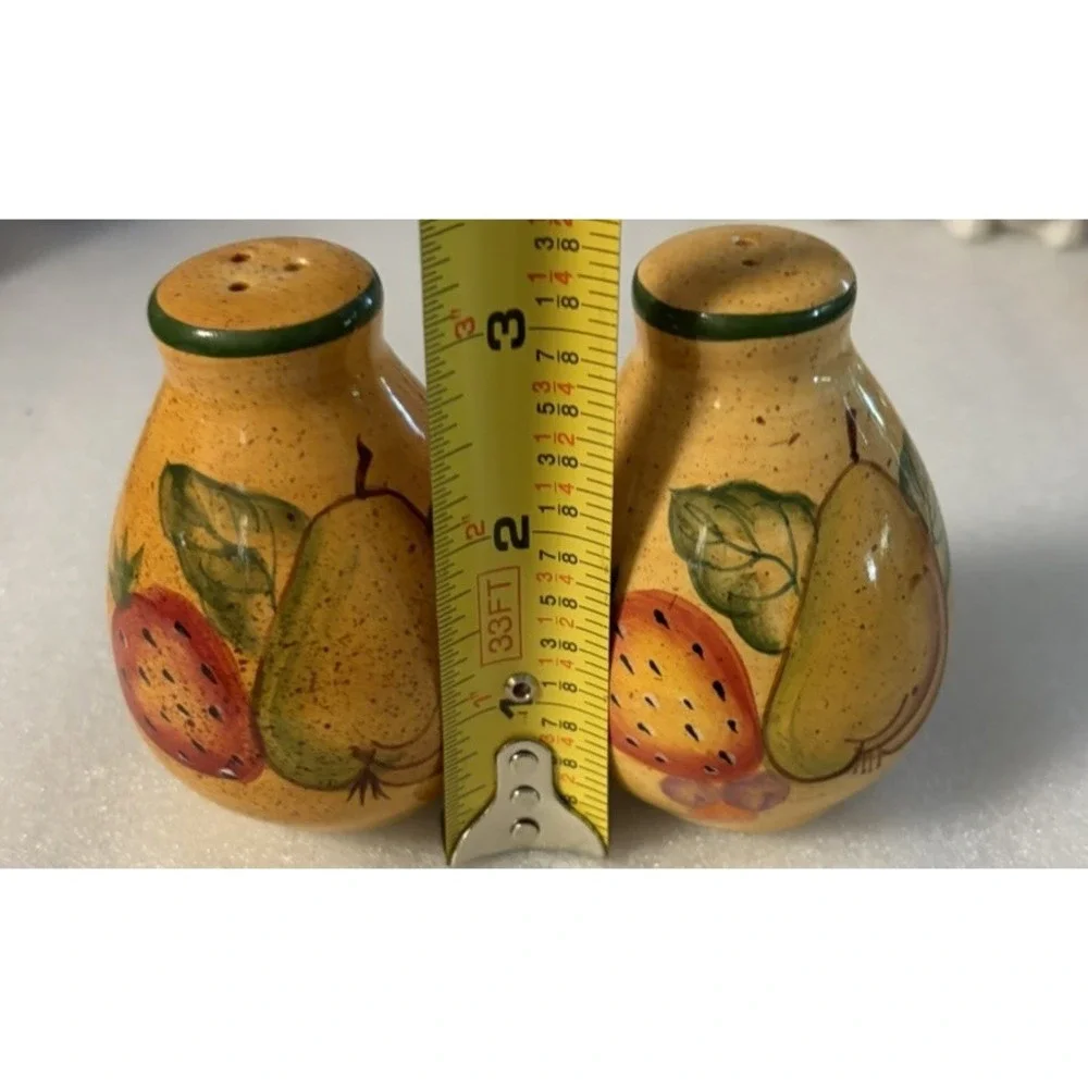 Vtg Hand Painted Ceramic Fruit Salt And Pepper Shakers Pear Strawberry 3